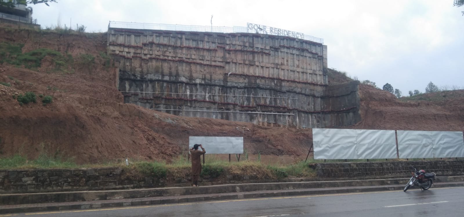 Buying property in Pakistan from abroad? Golf Residency Apartment is smart Choice